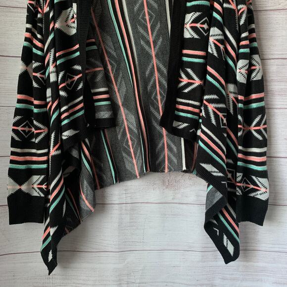 Eyeshadow Geometric Print Cardigan Sweater Open Front Asymmetrical Bottom Size S - Picture 3 of 15
